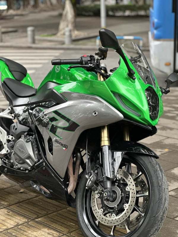 二手贝纳利龙卷风 Tornado 402R