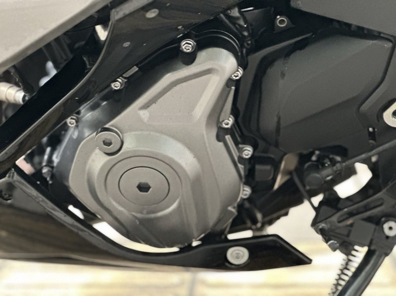 二手贝纳利龙卷风 Tornado 402R