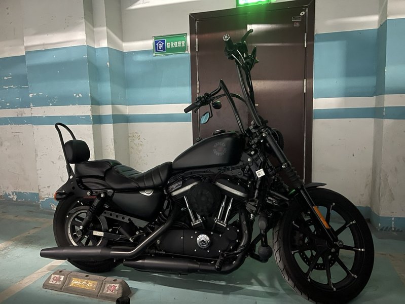 二手哈雷戴维森Iron883 硬汉