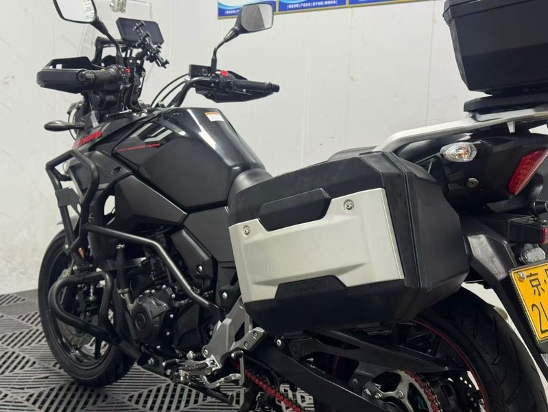 二手豪爵铃木DL250