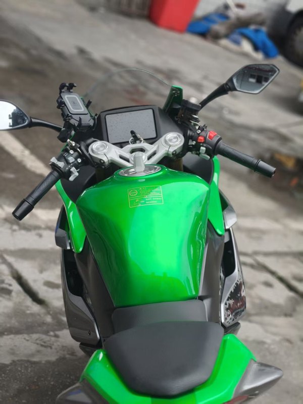 二手贝纳利龙卷风 Tornado 402R