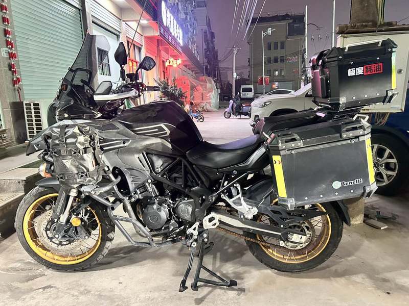 二手贝纳利TRK552