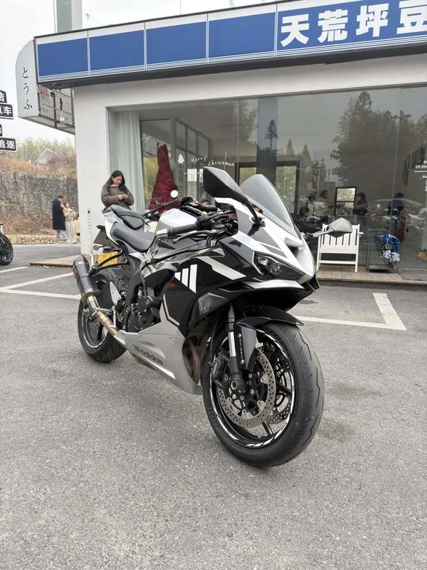 二手川崎Ninja ZX-6R 