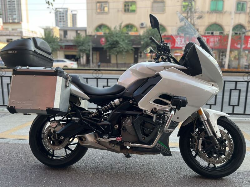 二手贝纳利600GC