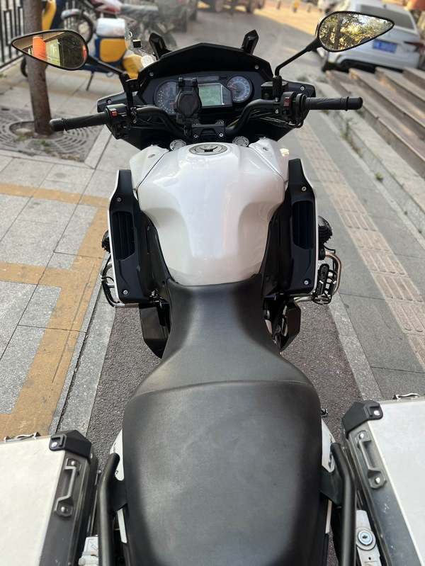 二手贝纳利600GC