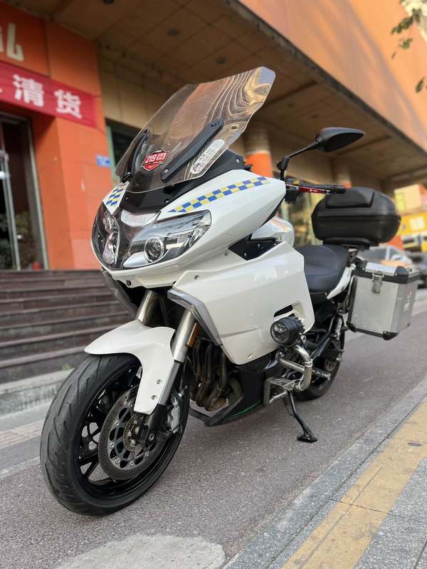 二手贝纳利600GC