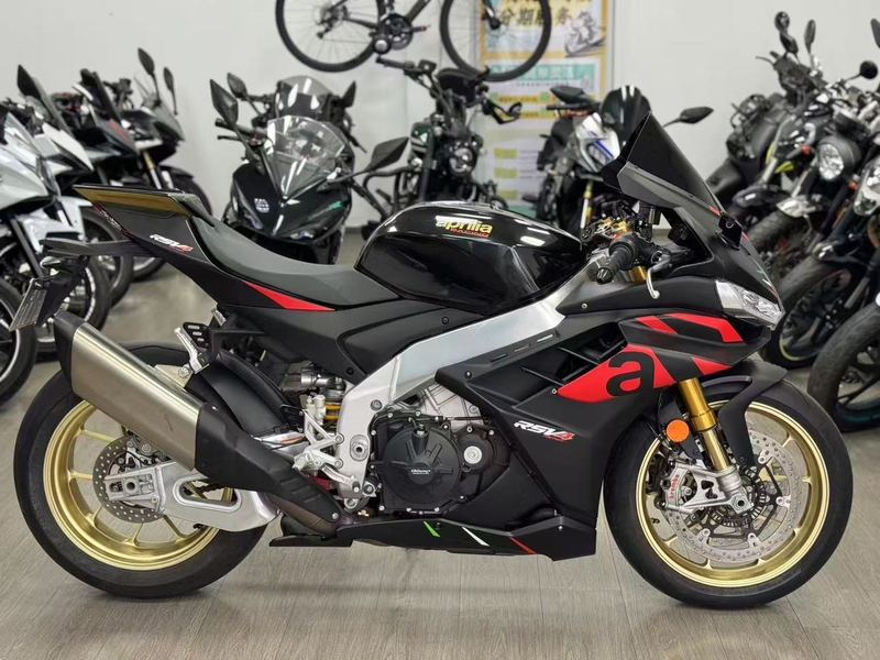 二手阿普利亚RSV4