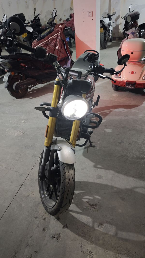 二手凯旋Speed 400