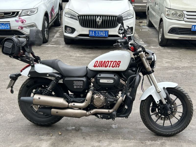 二手QJMOTOR闪300