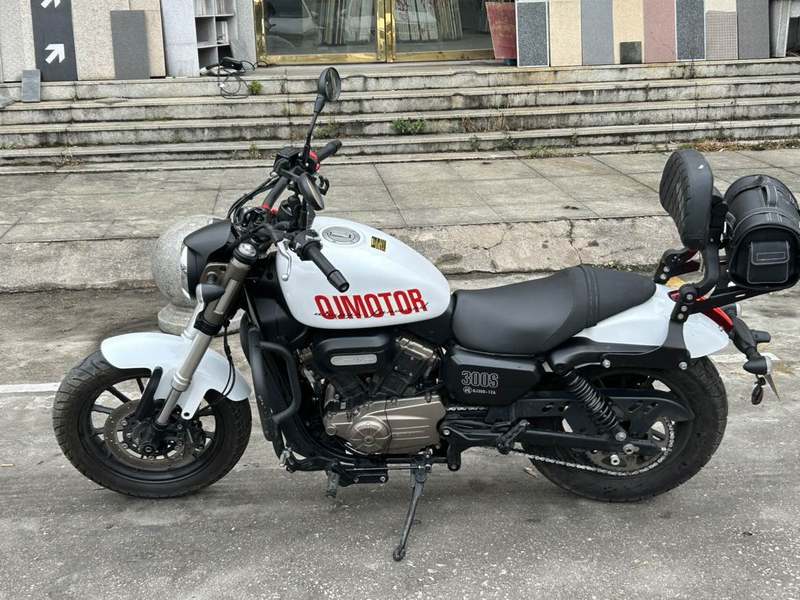 二手QJMOTOR闪300