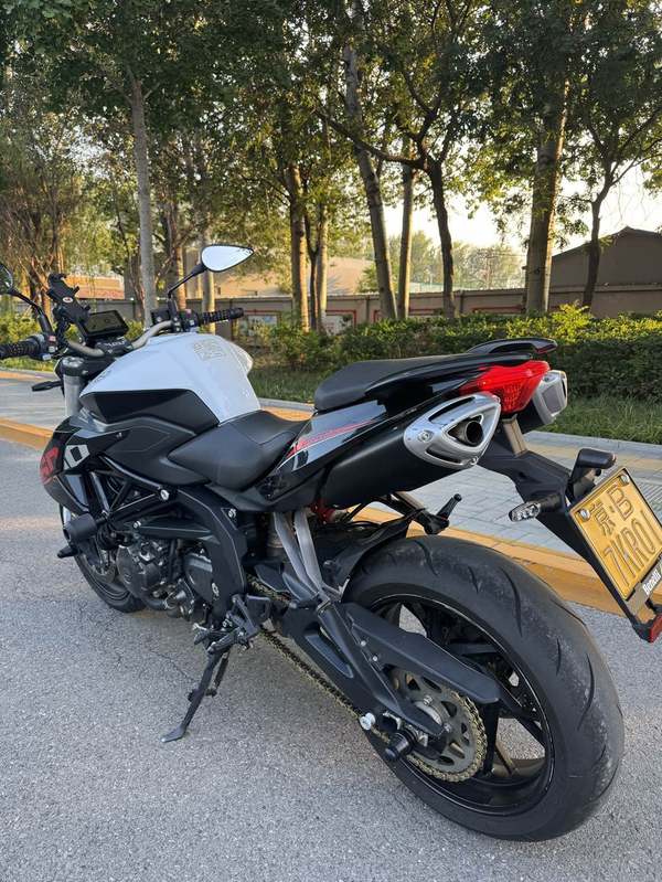 二手贝纳利TNT600i