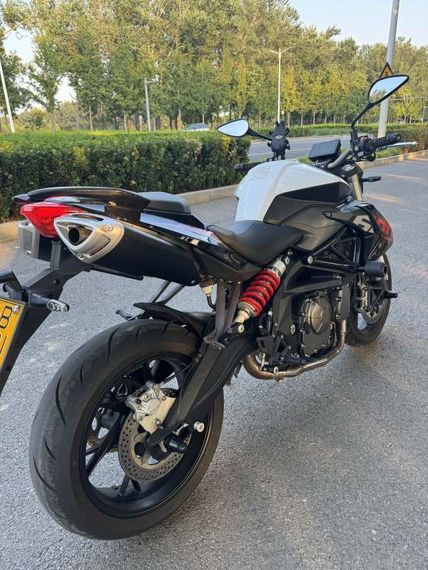 二手贝纳利TNT600i