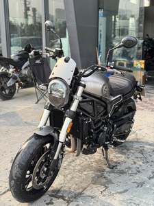 二手贝纳利幼狮 Leoncino 800