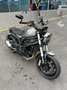 二手贝纳利幼狮 Leoncino 800