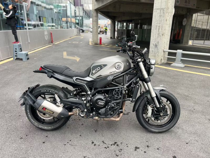 二手贝纳利幼狮 Leoncino 800