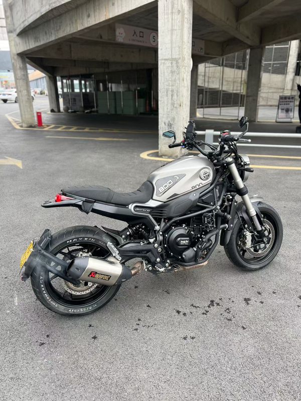 二手贝纳利幼狮 Leoncino 800