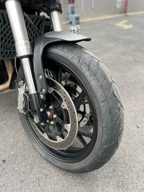 二手贝纳利幼狮 Leoncino 800