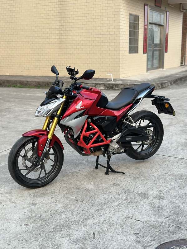 二手五羊本田CB190R 暴锋眼