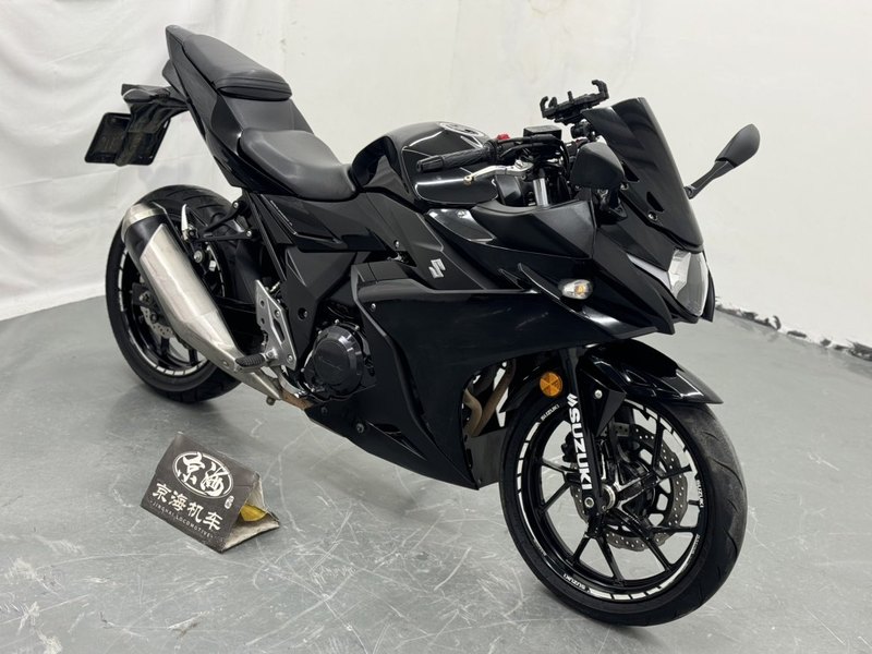 二手豪爵铃木GSX250R