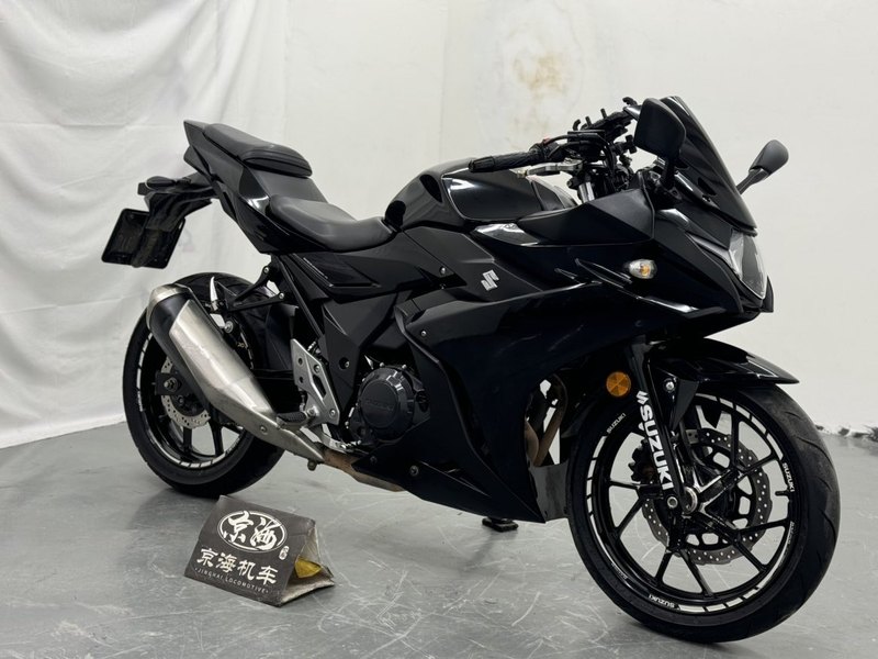 二手豪爵铃木GSX250R