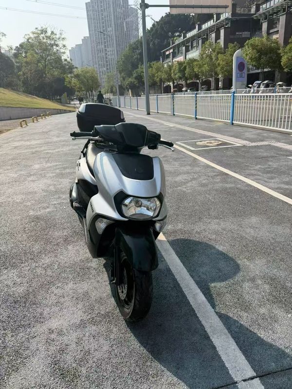 二手建设雅马哈旭鹰125