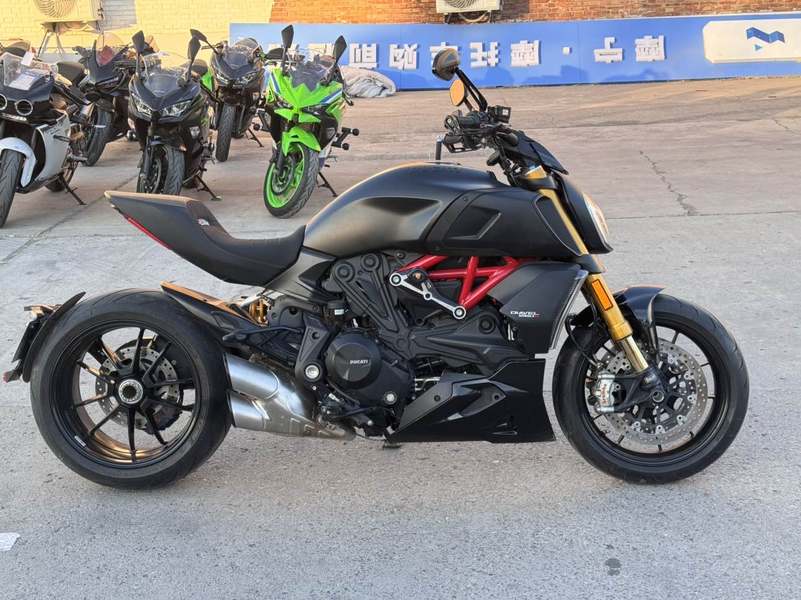 二手杜卡迪Diavel 