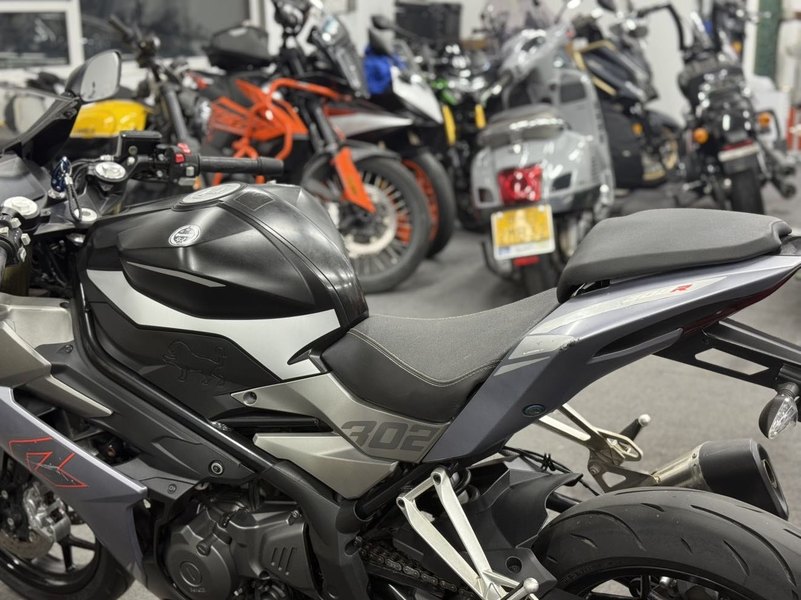 二手贝纳利龙卷风 Tornado 302R