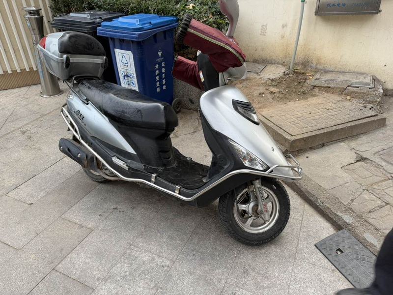 二手豪爵铃木海王星