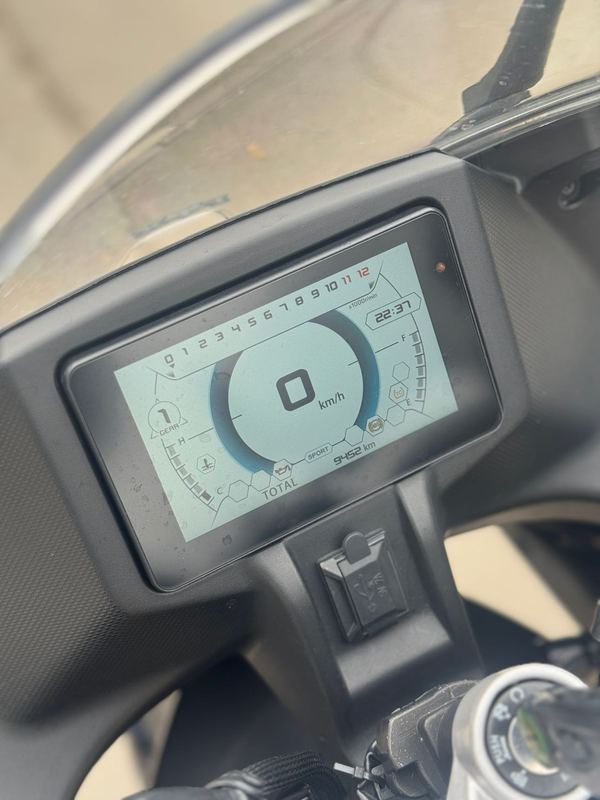 二手贝纳利龙卷风 Tornado 402R