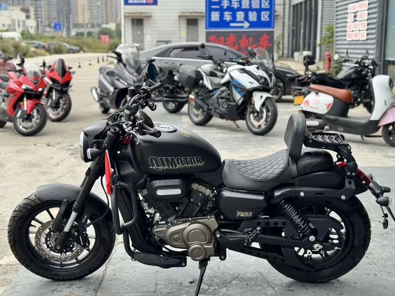二手QJMOTOR闪300