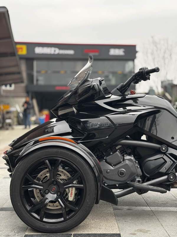 二手庞巴迪Spyder F3 