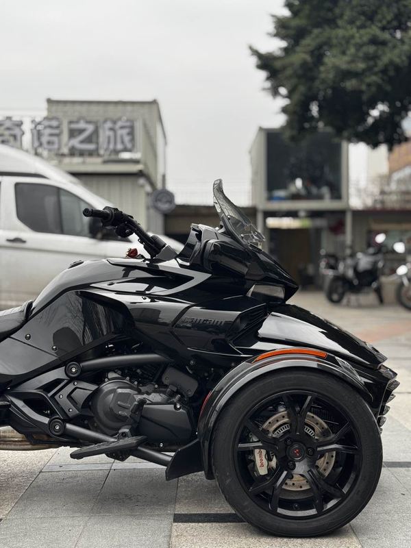 二手庞巴迪Spyder F3 