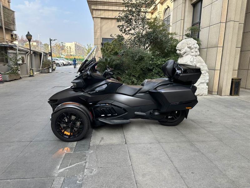 二手庞巴迪Spyder F3 