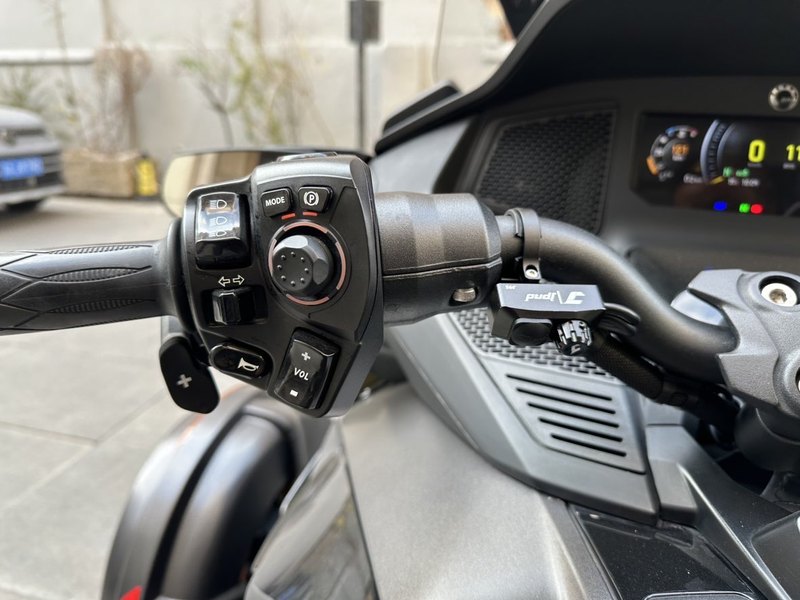 二手庞巴迪Spyder F3 