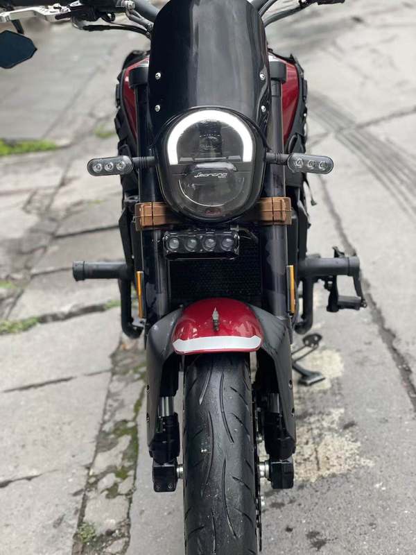 二手贝纳利幼狮 Leoncino 250