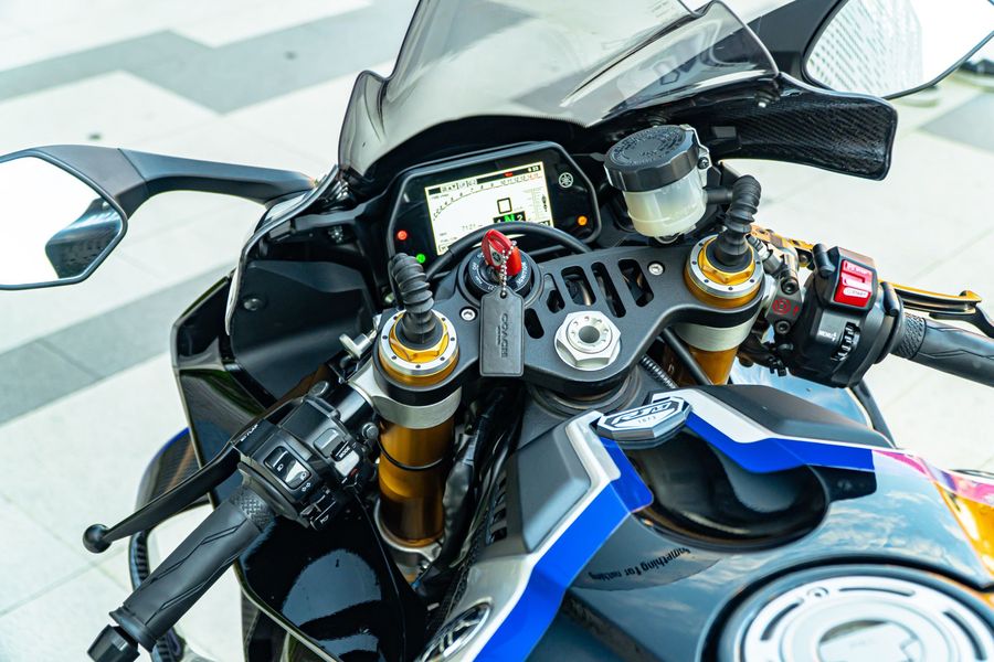 二手雅马哈YZF-R1