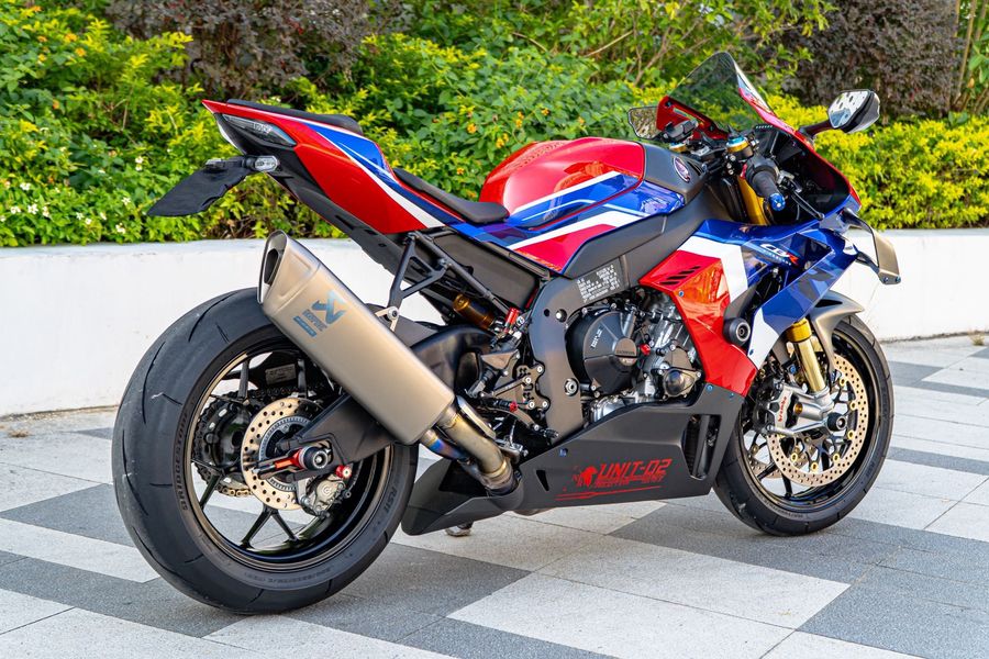 二手本田CBR 1000 RR-R