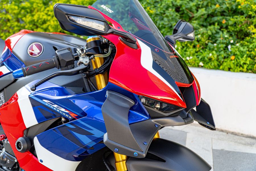 二手本田CBR 1000 RR-R