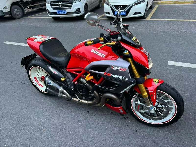 二手杜卡迪Diavel 