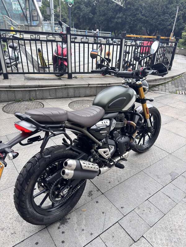 二手凯旋Scrambler 400 X