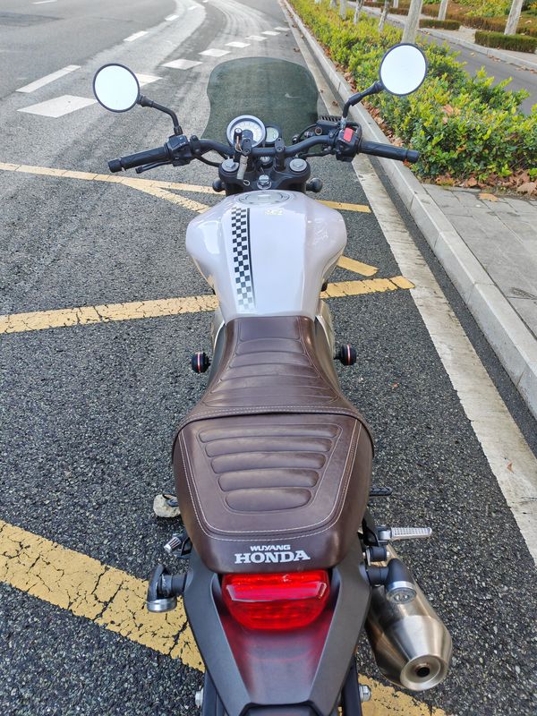 二手五羊本田鸷道 CB190SS