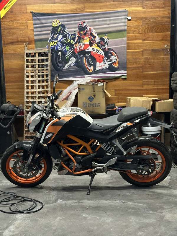 二手KTMR2R390 Duke
