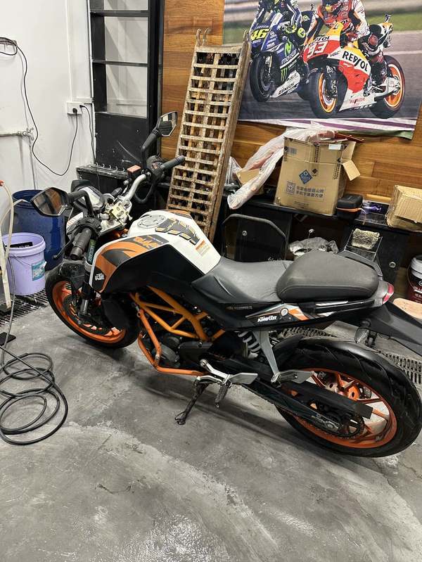 二手KTMR2R390 Duke