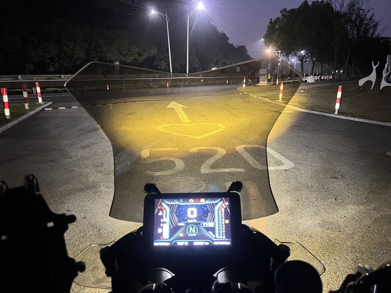 二手贝纳利TRK702