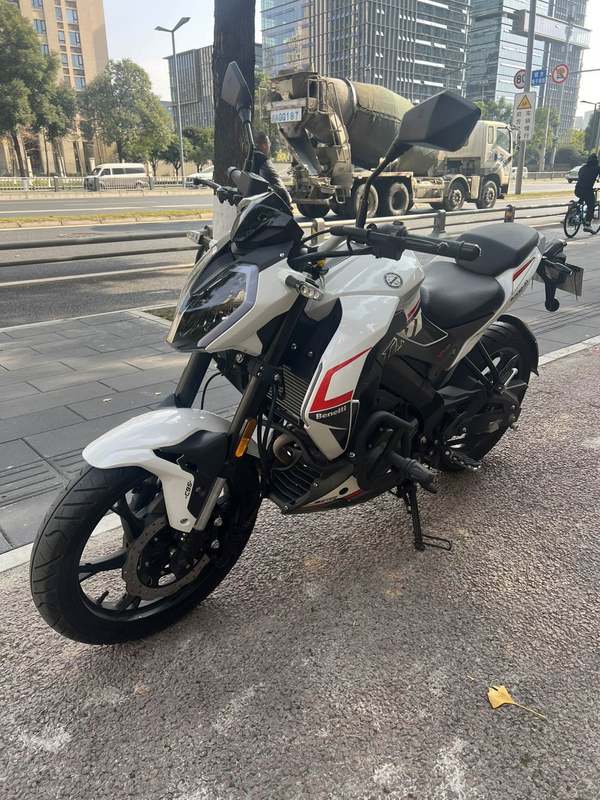 二手贝纳利小迅龙 BN150S