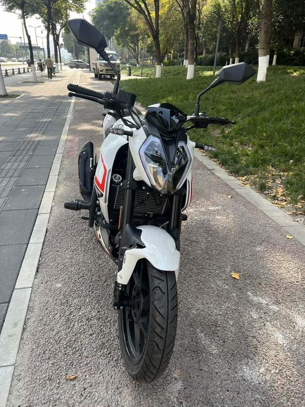 二手贝纳利小迅龙 BN150S