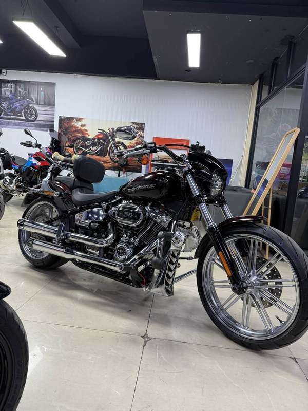 二手哈雷戴维森突破者 Breakout