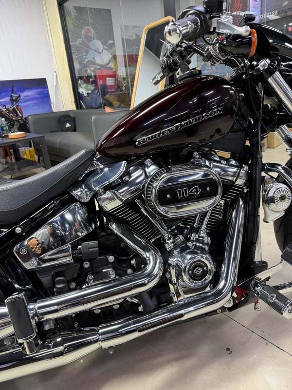 二手哈雷戴维森突破者 Breakout