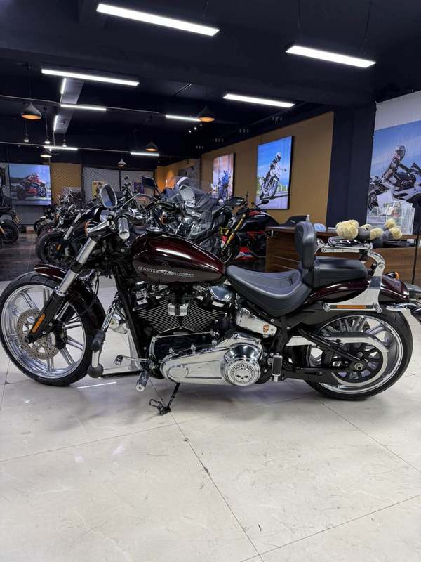 二手哈雷戴维森突破者 Breakout