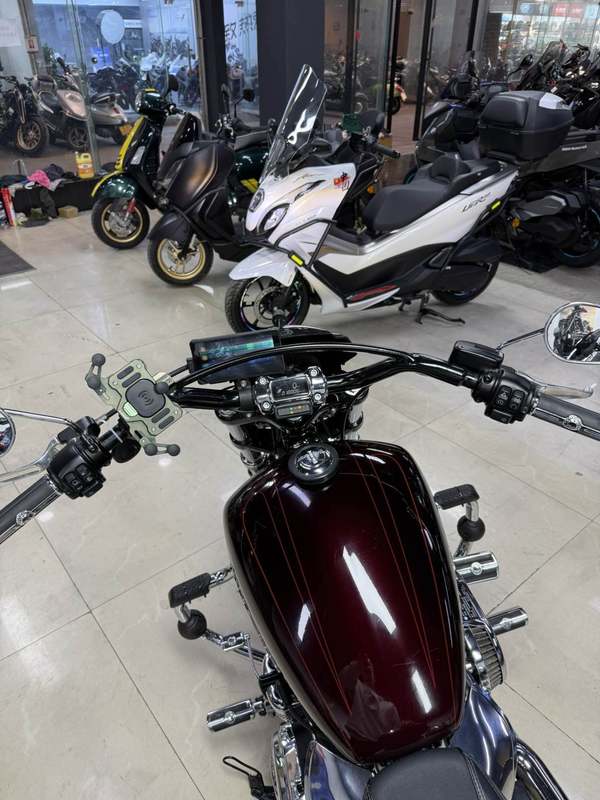 二手哈雷戴维森突破者 Breakout